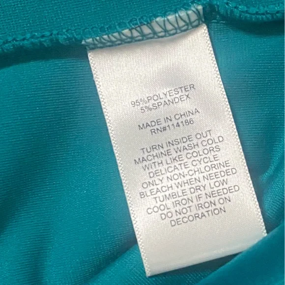 Juicy Couture • Turquoise Velour Tracksuit • 3X - Picture 8 of 9